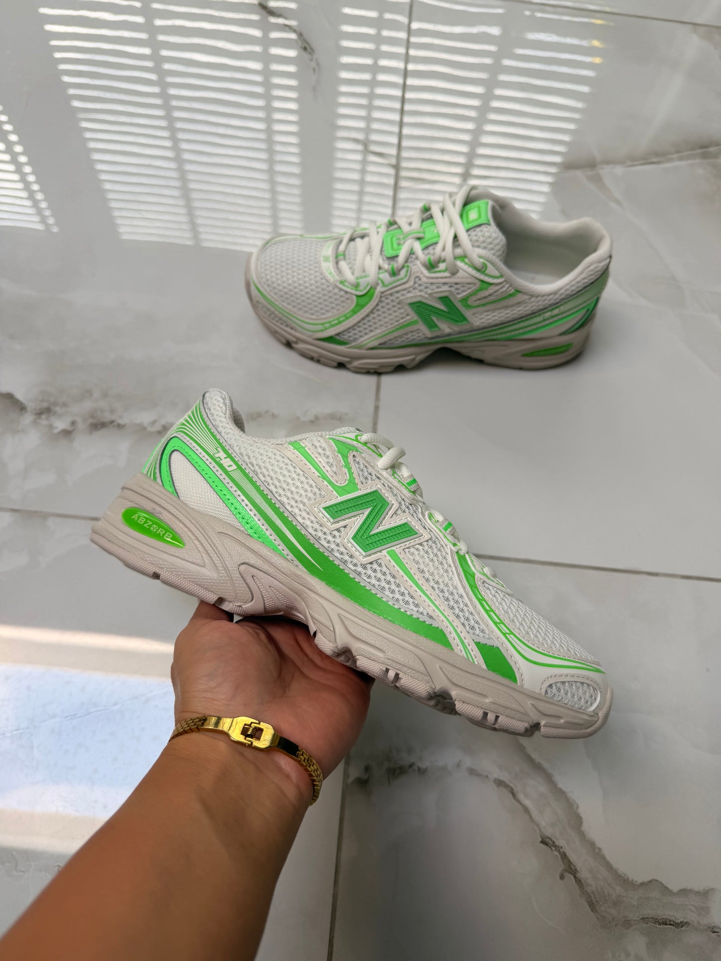 New balance 740