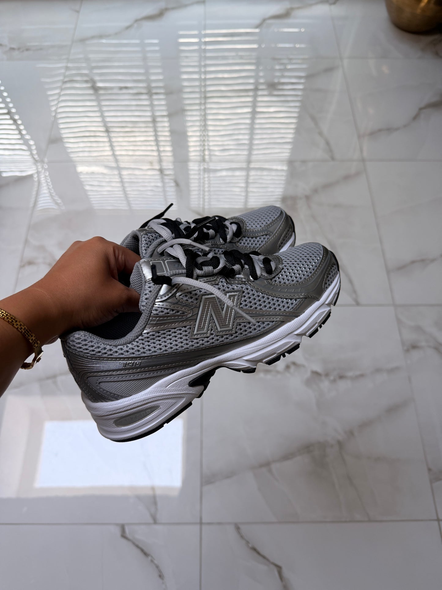 New balance 740